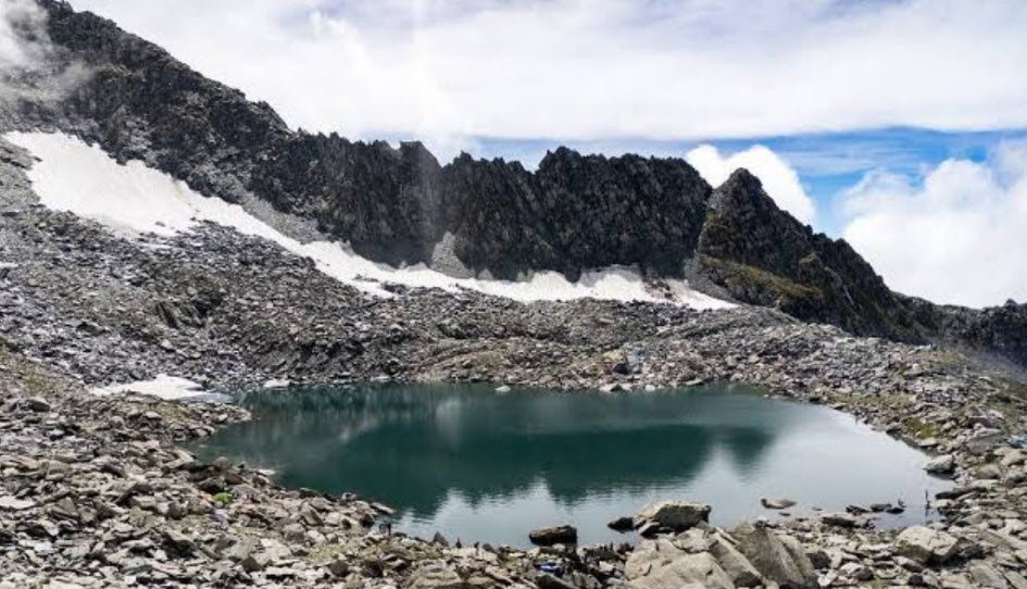 Dehnasar Lake